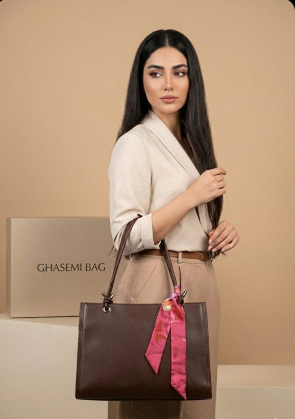 کیف چرم دوشی زنانه کد ۱۰۶۶