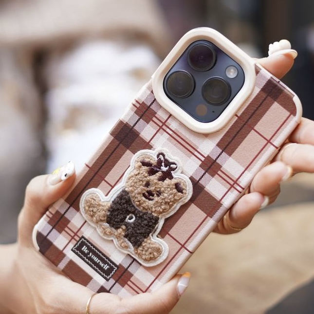 قاب مدل burbery teddy مناسب برای گوشی آیفون iPhone 1۴ Promax کد Tor-c4230