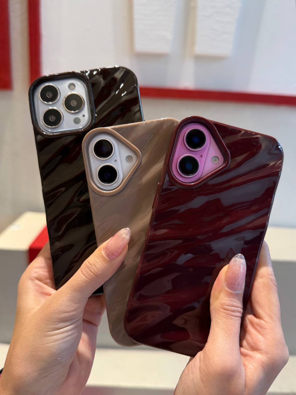 قاب مدل wave espresso مناسب برای گوشی آیفون iPhone 15 pro کد Tor-۱