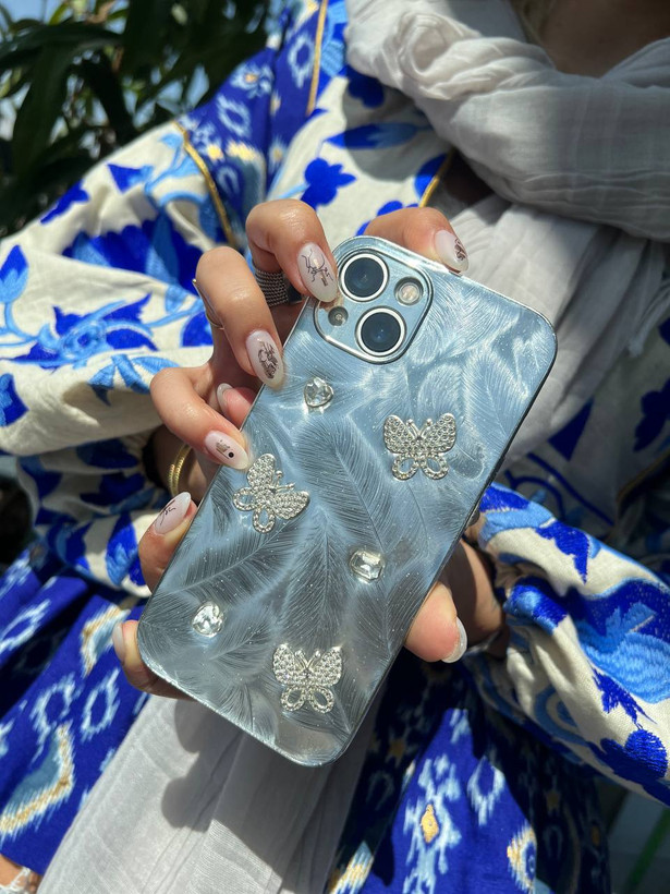 قاب مدل پر و پروانه مناسب برای گوشی آیفون iPhone 13 کد Tor-۱