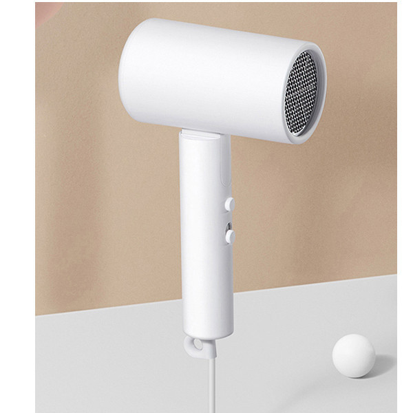 سشوار مسافرتی 1600 وات میجیا مدل H101، موتور AC، وزن 500 گرم، دارای سری متمرکزکننده باریک با ویژگی صافکنندگی، حجمدهندگی، با قابلیت باد سرد